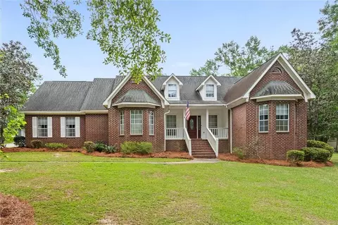 10215 Oak Ln, Grand Bay, AL 36541
