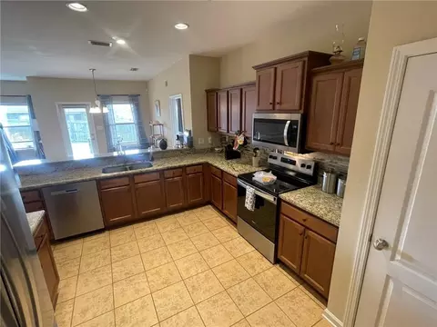 Kitchen - 2518 Hedgerow Dr, Mobile, AL 36695 photo 1 of 1