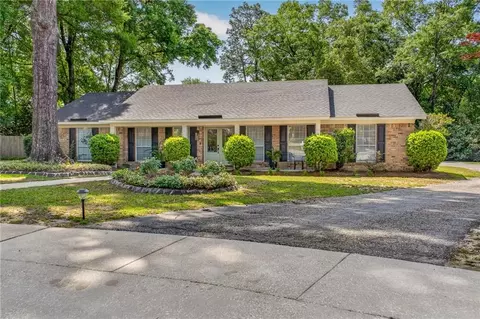 6401 Shetland Ct, Mobile, AL 36695