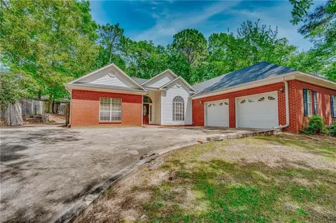 5462 Cross Creek Dr, Mobile, AL 36693