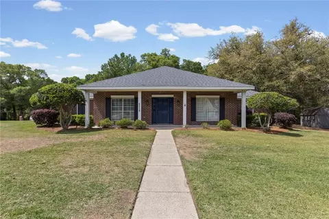 7710 Meadows Dr N, Mobile, AL 36619