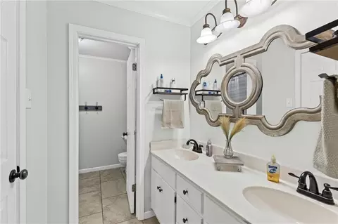 Bath - 7710 Meadows Dr N, Mobile, AL 36619 photo 1 of 3