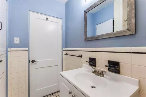 Bath - 2769 Chadwick Dr N, Mobile, AL 36606 photo 6 of 6