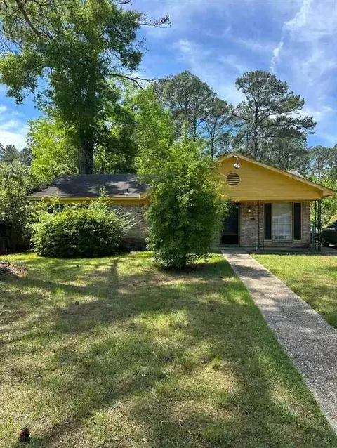 3413 Centanne St, Whistler, AL 36612