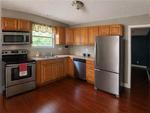 Kitchen - 257 9th Ave, Chickasaw, AL 36611 photo 1 of 1