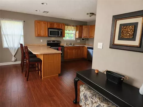 Entry Way - 257 9th Ave, Chickasaw, AL 36611 photo 2 of 4
