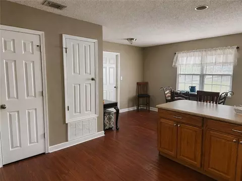 Entry Way - 257 9th Ave, Chickasaw, AL 36611 photo 1 of 4