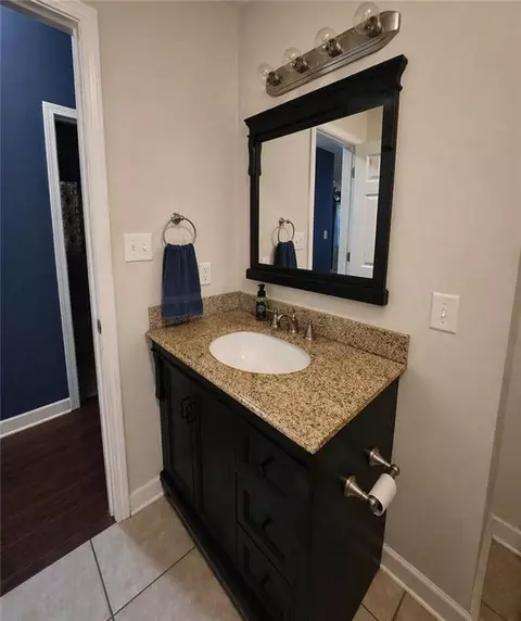 Bath - 257 9th Ave, Chickasaw, AL 36611 photo 3 of 4