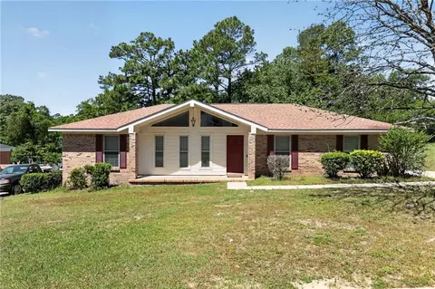 2832 Gaslight Ln S, Mobile, AL 36695
