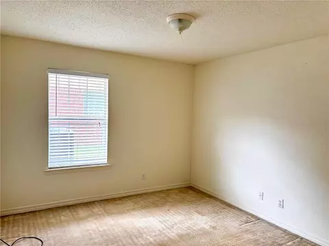Bedroom - 2728 Rosebud Dr E, Mobile, AL 36695 photo 2 of 2