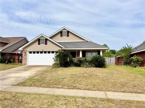 Exterior - 2728 Rosebud Dr E, Mobile, AL 36695 photo 2 of 2