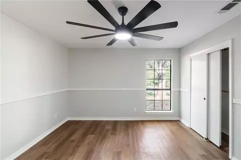 Bedroom - 2549 Meadowview Dr, Mobile, AL 36695 photo 4 of 6