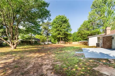 Exterior - 2549 Meadowview Dr, Mobile, AL 36695 photo 8 of 8