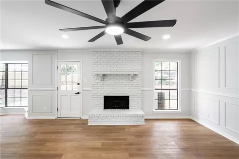 Living - 2549 Meadowview Dr, Mobile, AL 36695 photo 3 of 3