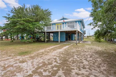 2005 Cadillac Ave, Dauphin Island, AL 36528