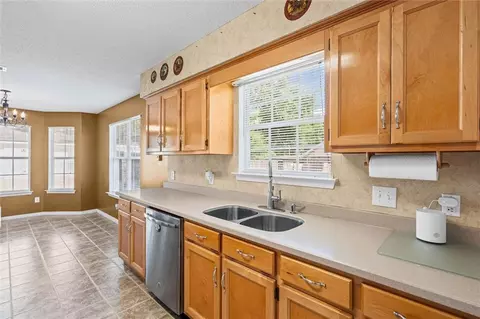 Kitchen - 6740 Barnes Dr E, Theodore, AL 36582 photo 2 of 3
