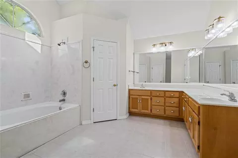 Bath - 6740 Barnes Dr E, Theodore, AL 36582 photo 1 of 3