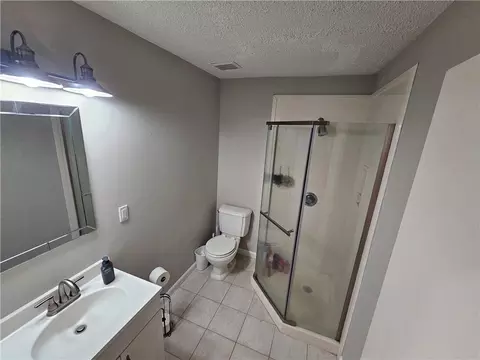 Bath - 3750 Ching Dairy Loop Rd E, Mobile, AL 36618 photo 1 of 4