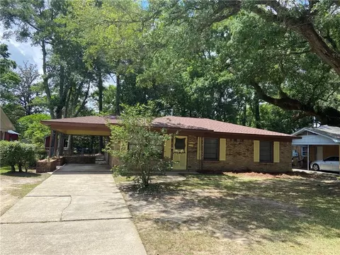 950 Emelda Dr, Mobile, AL 36606