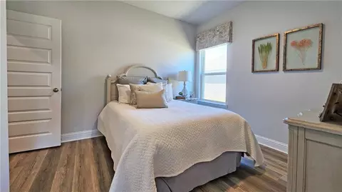 Bedroom - 3877 Newman Rd, Mobile, AL 36695 photo 8 of 9