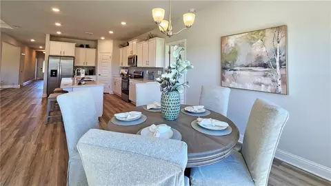 Dining - 3877 Newman Rd, Mobile, AL 36695 photo 4 of 4