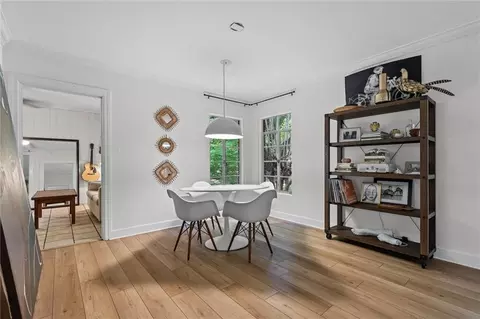 Dining - 312 Gaines Ave, Mobile, AL 36609 photo 2 of 3