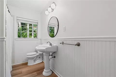 Bath - 312 Gaines Ave, Mobile, AL 36609 photo 2 of 2