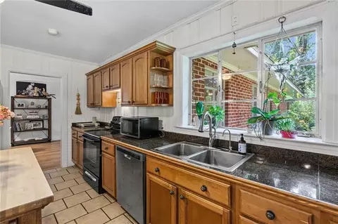 Kitchen - 312 Gaines Ave, Mobile, AL 36609 photo 3 of 3