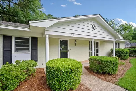 1313 Innsbruck Dr, Mobile, AL 36608