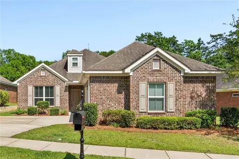 6832 Somerby Ln, Mobile, AL 36695