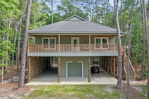 901 La Fayette Pl, Dauphin Island, AL 36528