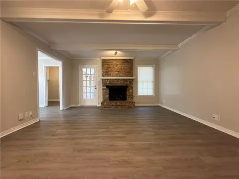 Living - 6405 Pinehurst Run, Mobile, AL 36608 photo 6 of 7
