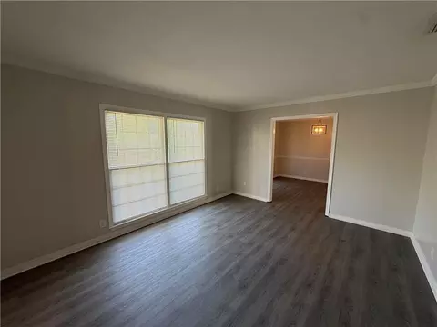 Living - 6405 Pinehurst Run, Mobile, AL 36608 photo 2 of 7