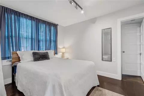 Bedroom - 2716 Edgewood St, Mobile, AL 36607 photo 1 of 5