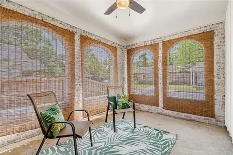 Exterior - 2716 Edgewood St, Mobile, AL 36607 photo 2 of 8