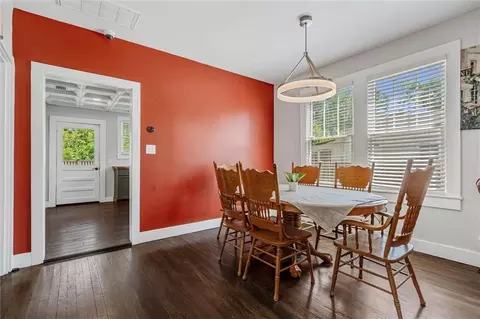 Dining - 2716 Edgewood St, Mobile, AL 36607 photo 2 of 2