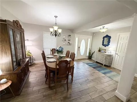Entry Way - 7351 Griffice Rd, Mobile, AL 36618 photo 2 of 3