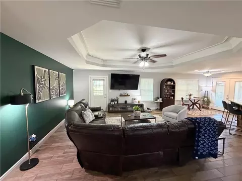 Living - 7351 Griffice Rd, Mobile, AL 36618 photo 3 of 3