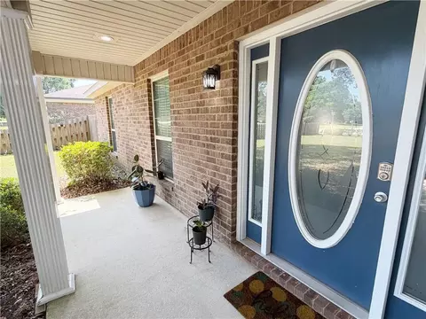 Exterior - 7351 Griffice Rd, Mobile, AL 36618 photo 5 of 17