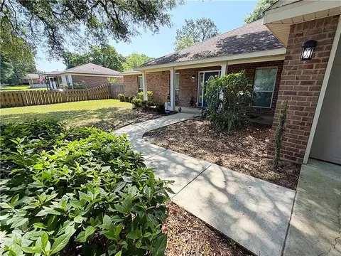 Exterior - 7351 Griffice Rd, Mobile, AL 36618 photo 3 of 17