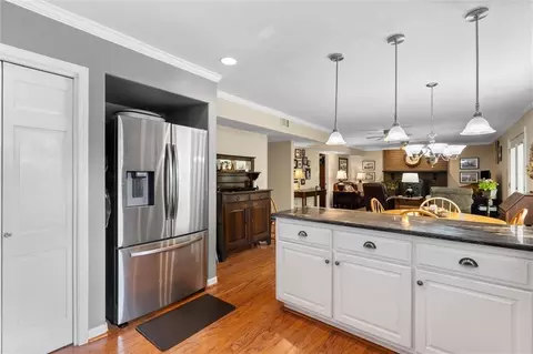 Kitchen - 559 Cumberland Rd, Mobile, AL 36608 photo 1 of 3