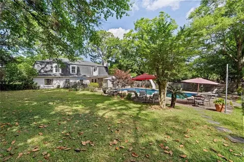 Exterior - 559 Cumberland Rd, Mobile, AL 36608 photo 7 of 11