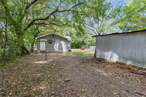 Exterior - 2405 Gill Rd, Mobile, AL 36605 photo 4 of 4