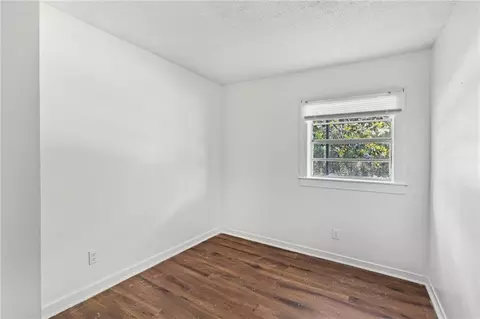 Bedroom - 2405 Gill Rd, Mobile, AL 36605 photo 1 of 2