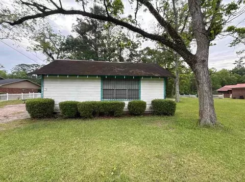 4236 Everett Rd, Eight Mile, AL 36613