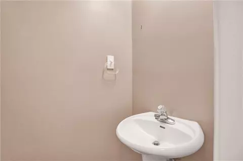 Bath - 6770 Deanna Ct, Mobile, AL 36695 photo 1 of 7