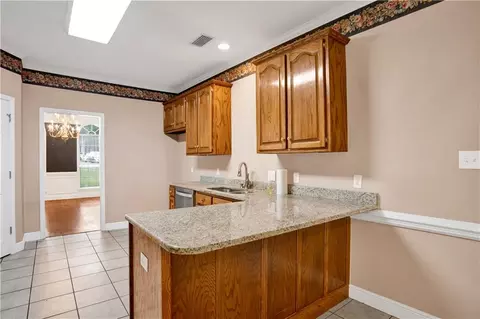 Kitchen - 6770 Deanna Ct, Mobile, AL 36695 photo 1 of 6