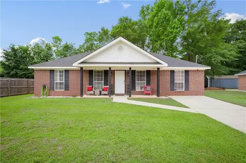 5471 Drexel Dr, Theodore, AL 36582