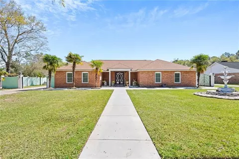 1255 Spring Valley Dr E, Mobile, AL 36693