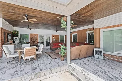 Exterior - 1255 Spring Valley Dr E, Mobile, AL 36693 photo 6 of 16